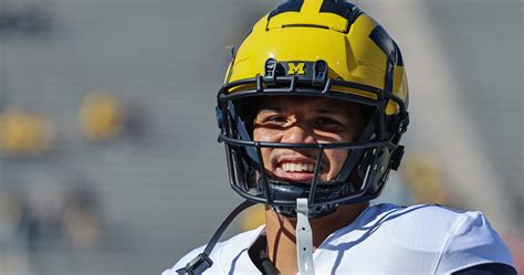 Michigan's Blake Corum '50-50' on Returning to School, Entering 2023 NFL Draft | News, Scores ...