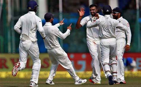 Ashwin took 3 wickets, India on top in Mohali test