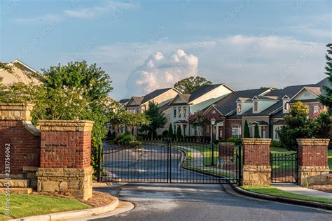 Typical fresh new gated community entrance in United States southern states Stock-Foto | Adobe Stock