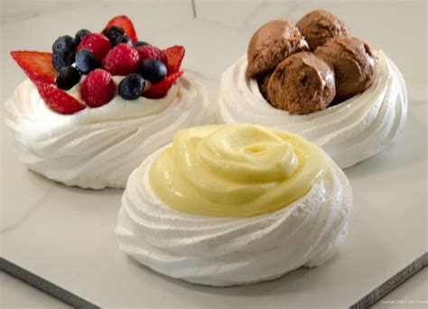 Meringue Shells (With images) | Individual desserts, Fancy desserts, Food