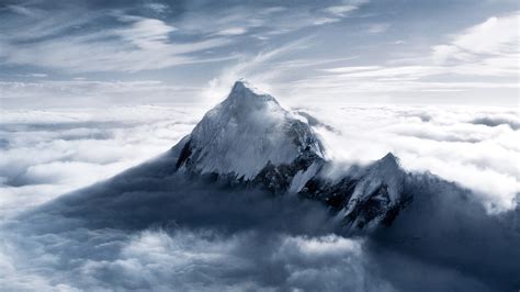 Mount Everest Sky