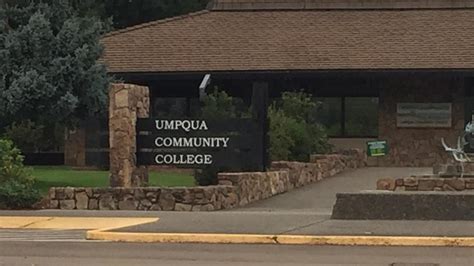 Umpqua Community College celebrates commencement Friday | KPIC