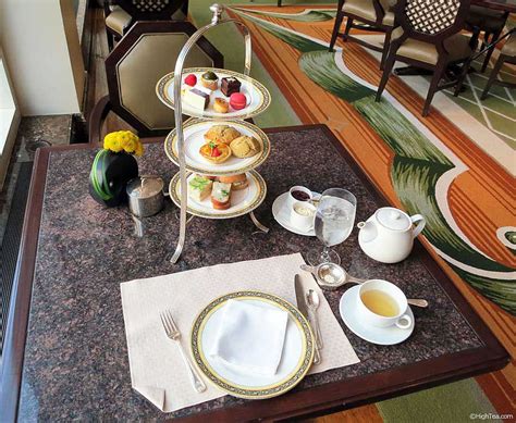 Afternoon Tea at The Peninsula Hotel Chicago (in Pictures)