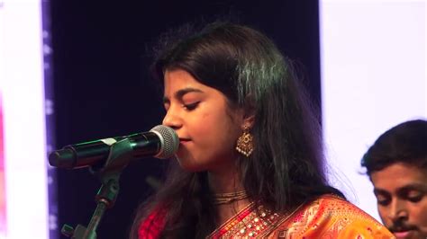 File:Maithili Thakur performing at Sanskruti Arts Festival 2023.jpg - Wikimedia Commons