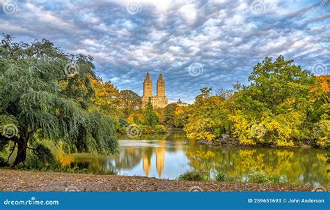 Central Park, New York City at the Lake Stock Image - Image of foliage ...