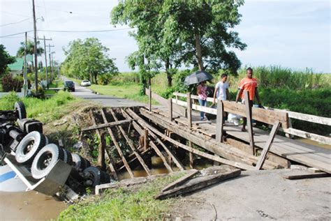 Bridge collapse: Survivor recalls dramatic rescue - Stabroek News