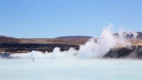 Reykjanes UNESCO Global Geopark holiday accommodation: holiday houses ...