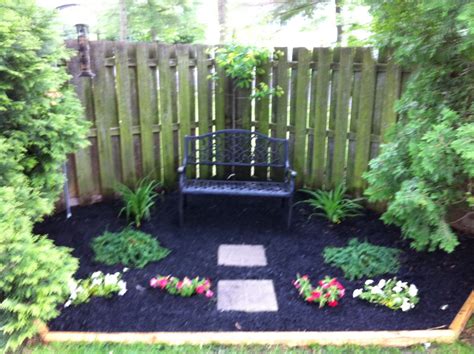 Memorial Garden Ideas For Mom - HMDCRTN