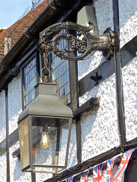 Cookham - Berkshire | Grade II listed Late 15th century inn … | Flickr