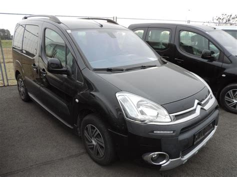 Citroen Berlingo Multispace Photos and Specs. Photo: Citroen Berlingo Multispace exterior 2018 ...