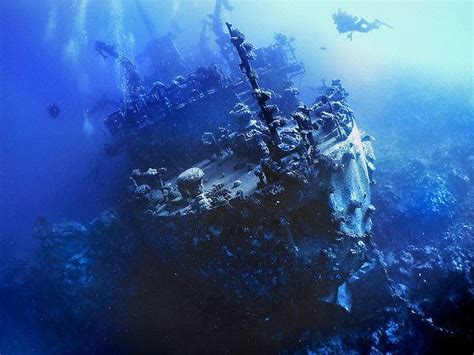 15 Amazing Shipwrecks, Boat Graveyards and Abandoned Vessels Across the ...