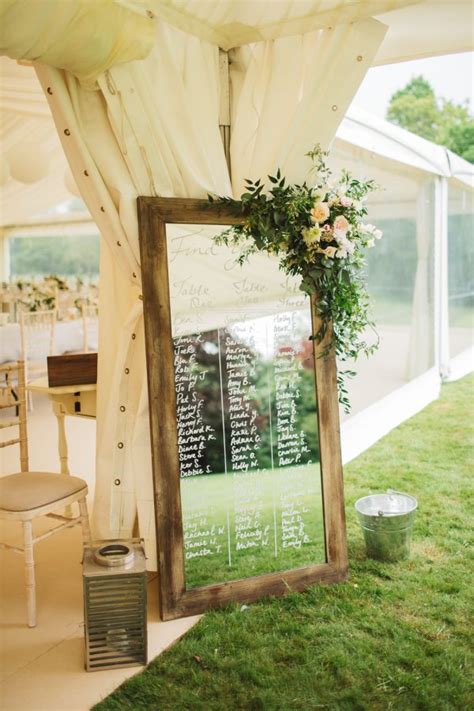 Top Tips For Decorating A Marquee Wedding