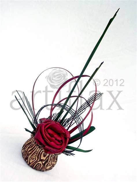 Flax flowers by Artiflax arranged in a ponga vase by Fernwood NZ | Flax ...