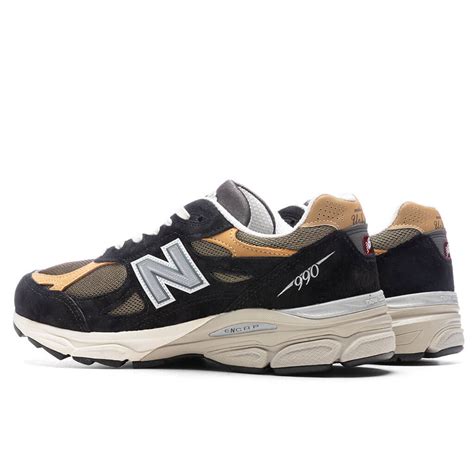 990v3 - Black – Feature