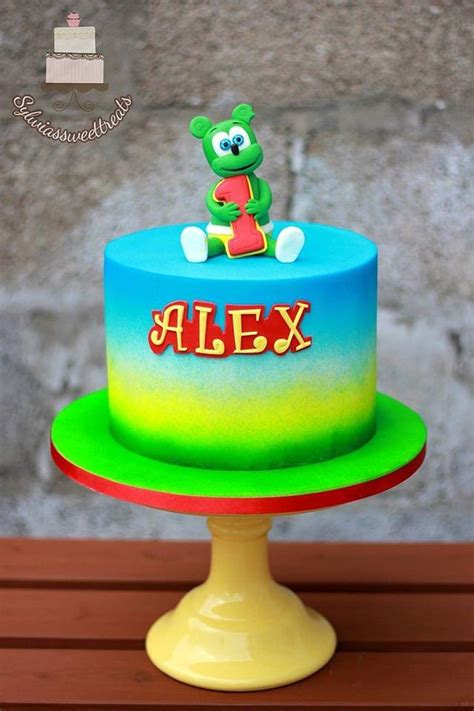 Gummy Bear cake - Decorated Cake by Sylwia - CakesDecor