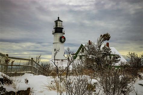 Portland Head Light 19 Photograph by Tom Weisbrook - Fine Art America