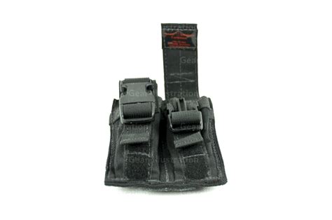 SOE Dual Pistol Mag Pouch – Gear Illustration