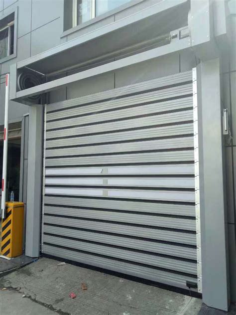 Villa Aluminum Roll Up Door , Industrial Roll Up Garage Doors Rust Proof