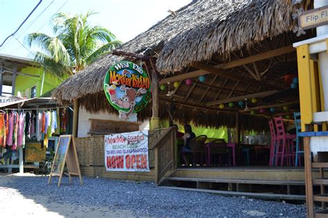 Restaurants in West End - Visit Roatan