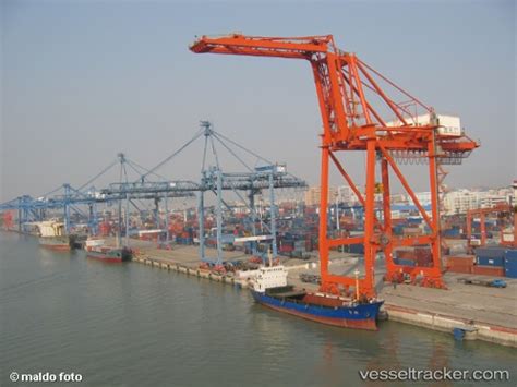 Port of Xiamen in China - vesseltracker.com