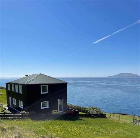 House with a view - Houses for Rent in Rituvík, Eysturoy, Faroe Islands ...