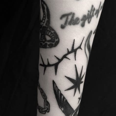 Black thorn tattoo - Tattoogrid.net