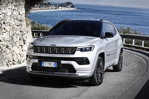 Jeep Launches 2022 Compass — in Europe - The Detroit Bureau