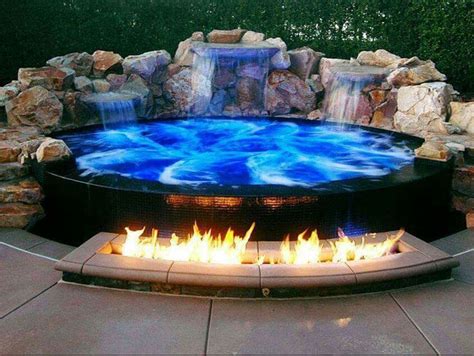 20+ Waterfall Hot Tub Design – HomeDecorish