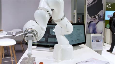 KUKA Medical Robotics – Medical Applications with LBR Med - YouTube