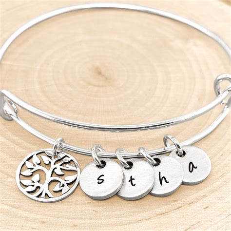 Family Tree Bracelet - Personalized Family Bracelet – Gracefully Made