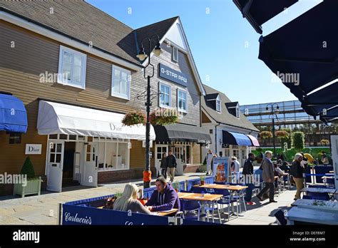 Carluccio's Restaurant at Bicester Village Outlet Shopping Centre Stock ...