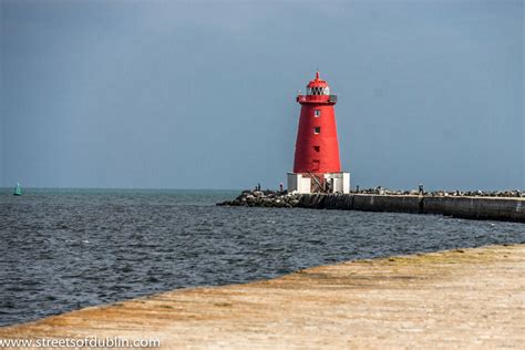 Poolbeg Lighthouse in Dublin Bay was built in 1768 | Flickr