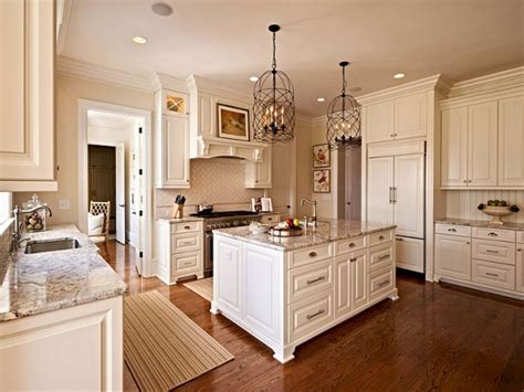 52 Amazing White Kitchen Cabinet Design Ideas | Antique white kitchen, Antique white kitchen ...