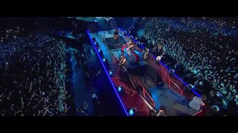 One Direction: In Concert - YouTube