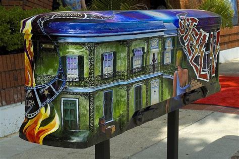 New Orleans Streetcar Art in 2020 | New orleans louisiana, New orleans, Public art