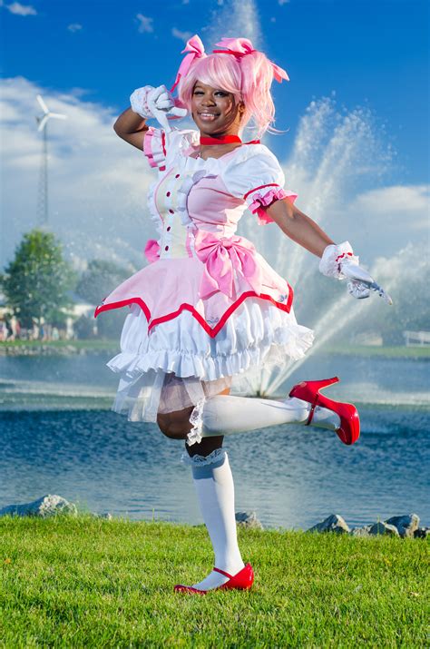 cos(WED): Madoka Kaname by Victory Cosplay — Lifted Geek