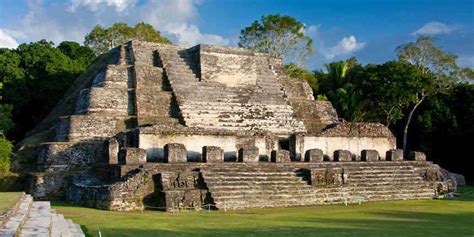 Altun Ha Mayan Ruin - Rock Stone Pond, Belize District