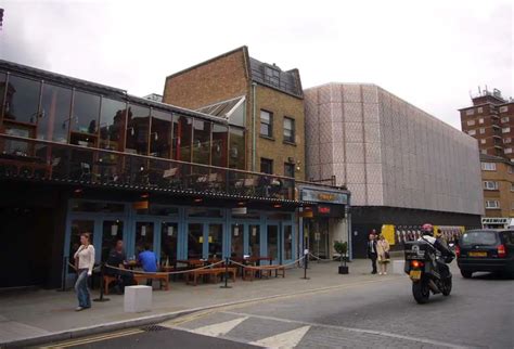 Young Vic Theatre, London Southwark - e-architect