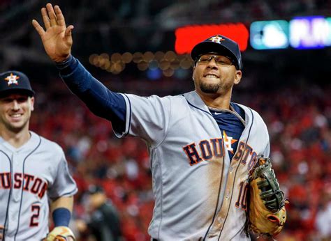 Astros, Yuli Gurriel agree on new contract