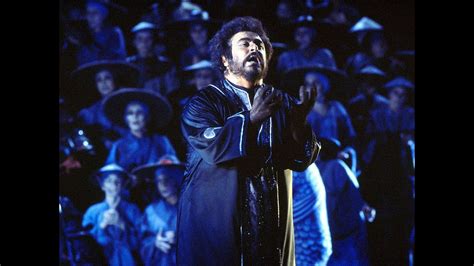 The Best Version of Nessun Dorma (Turandot) - Pavarotti (1972) - YouTube