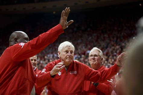 Bob Knight, legendary Indiana Hoosiers coach, dies at 83 - ABC News