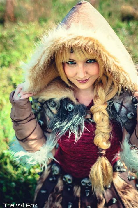 How To Train Your Dragon 2 Astrid Cosplay by Tarah-Rex on DeviantArt