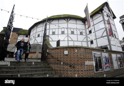 General view of Shakespeare's Globe Theatre in Southwark, London Stock ...