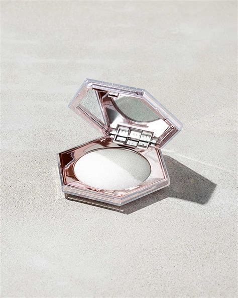 Diamond Bomb | Fenty Beauty – Fenty Beauty + Fenty Skin