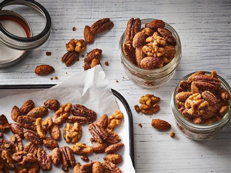 Crunchy Nuts with Maple Syrup | Maple from Canada