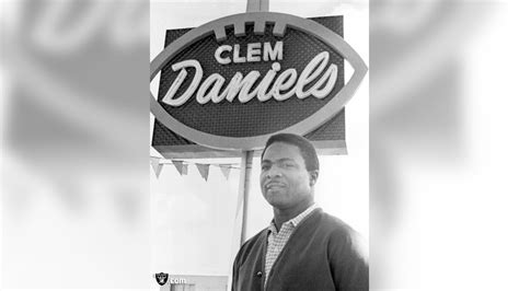 Remembering Raiders RB Clem Daniels