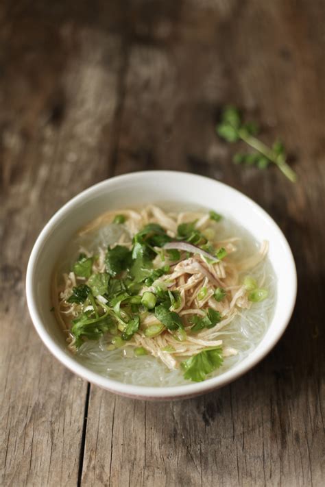 Miến Gà Recipe (Vietnamese Chicken Soup w/ Glass Noodles)