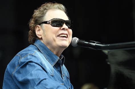 Ronnie Milsap Biography, Family, Height, Weight, Career, Net Worth & More