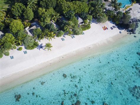 Visiting Aitutaki: Planning a Trip to This Cook Islands Paradise