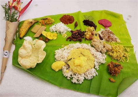 Yoga Ambassadors enjoy Kerala's traditional vegetarian feast - Tourism News Live